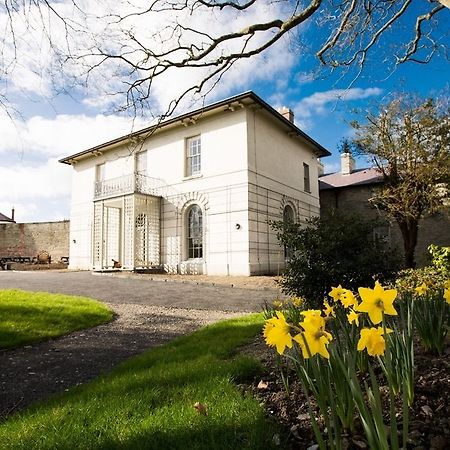 Cardigan Castle Villa Exterior photo