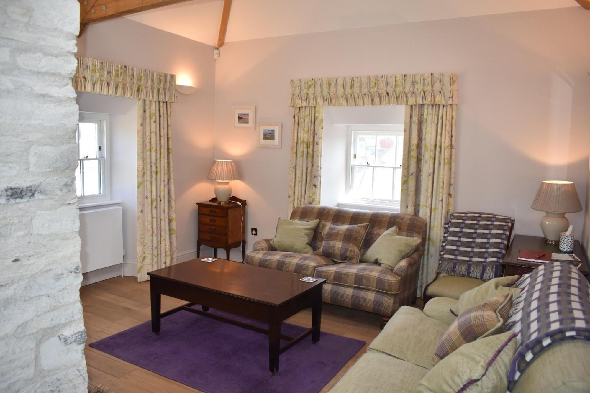 Cardigan Castle Villa Room photo